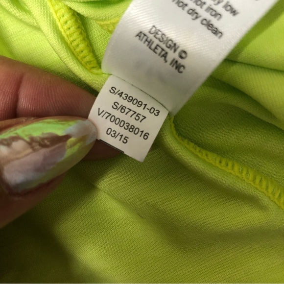 Athleta green bright color top - Picture 8 of 9